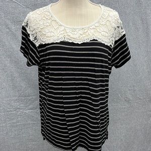 UMGEE striped lace shirt. Size L